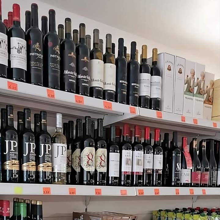 Boissons aux saveurs uniques pour accompagner chaque moment.